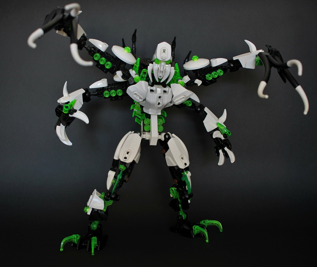 Бионикл. LEGO Bionicle moc. LEGO Bionicle MOCS. Бионикл самоделки Ракши. Bionicle Ракши самоделки.