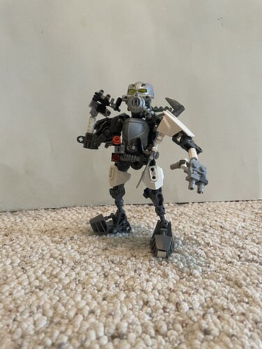 Mazeka, the technician - Lego Creations - The TTV Message Boards