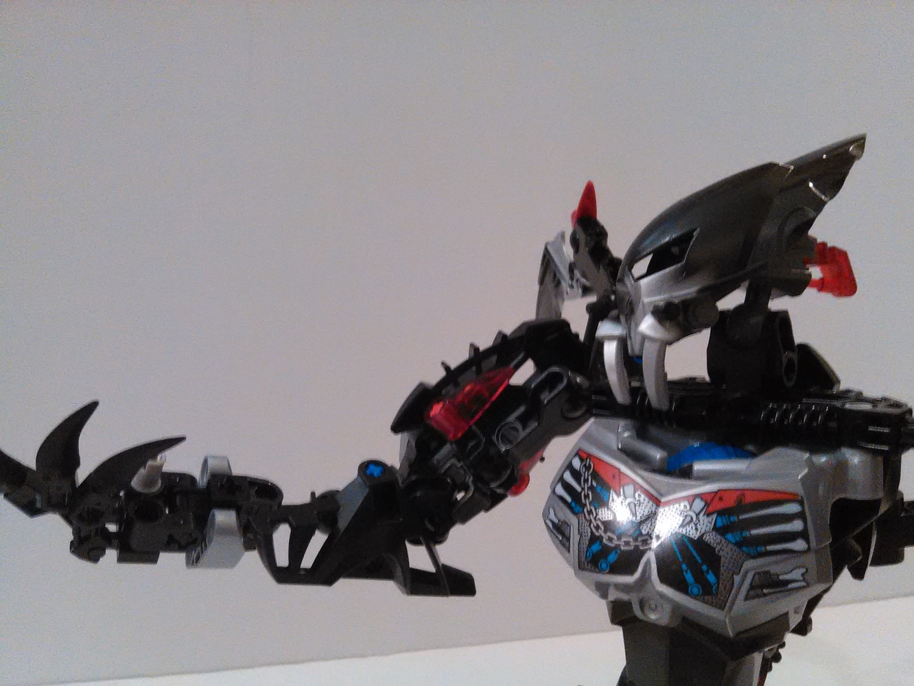 makuta chirox