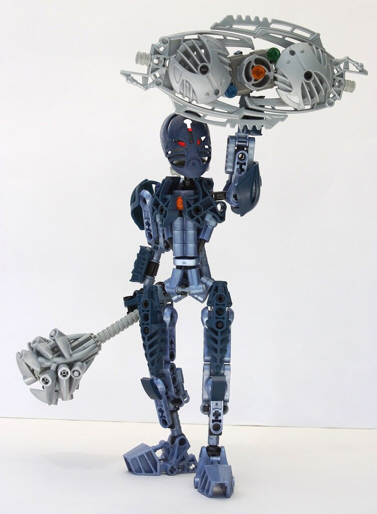 Helryx, Toa of Water and Leader of the Order of Mata Nui. 