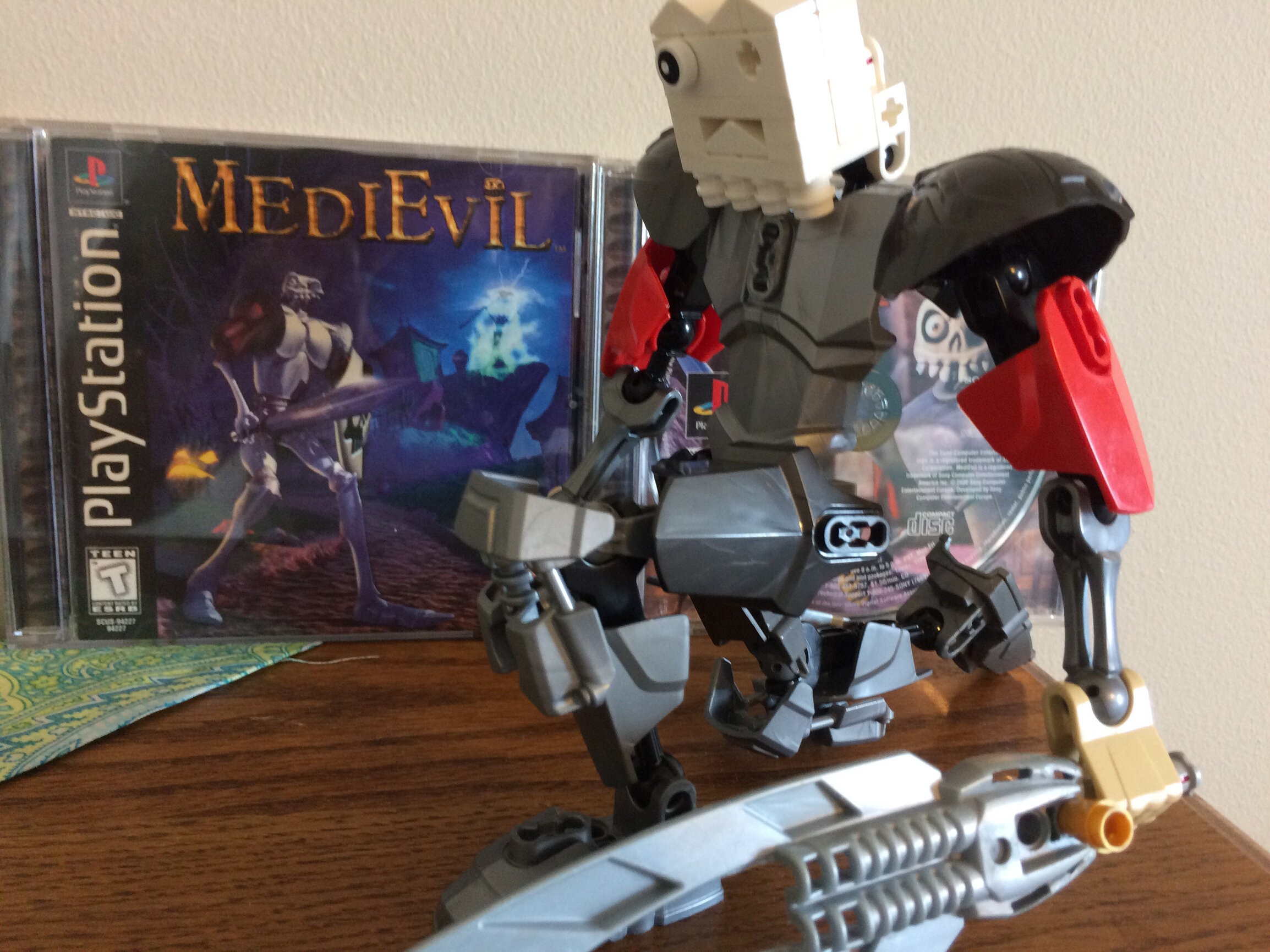 medievil sir daniel fortesque action figure