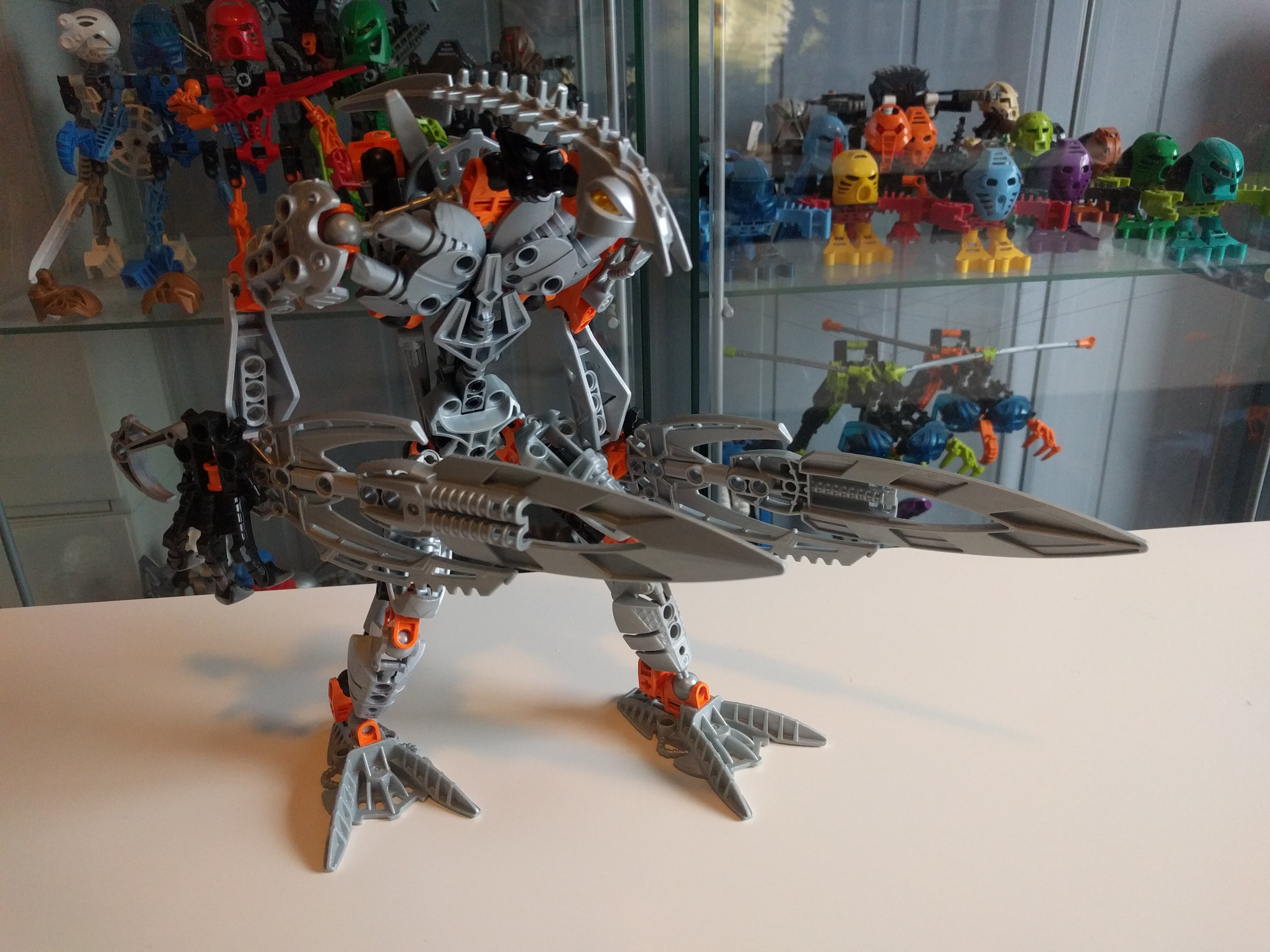 Lego Rakatans Ratuka, Iron warrior (Brutaka's species) - Lego Creations - The TTV ...