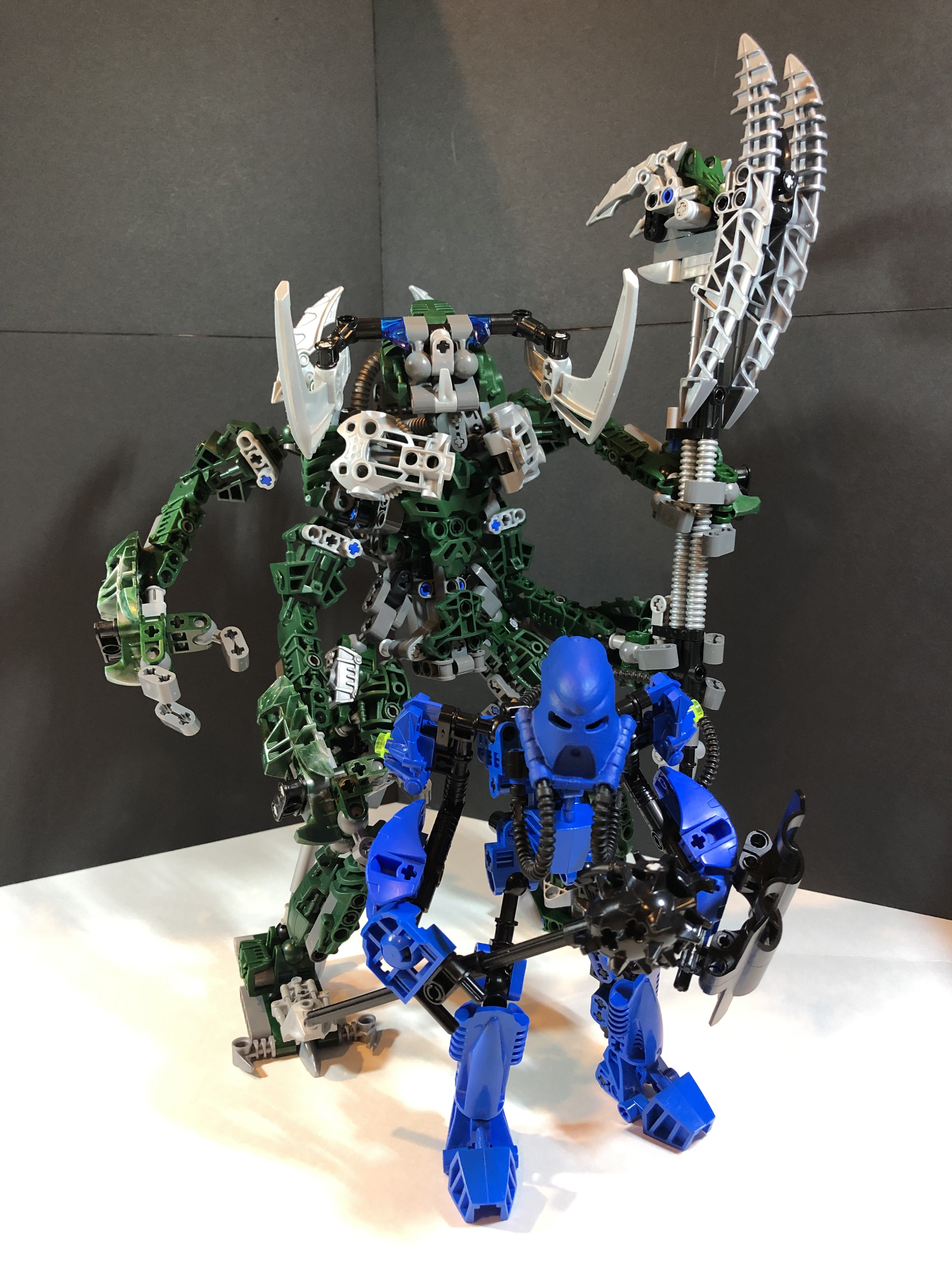 Giant bionicle on sale