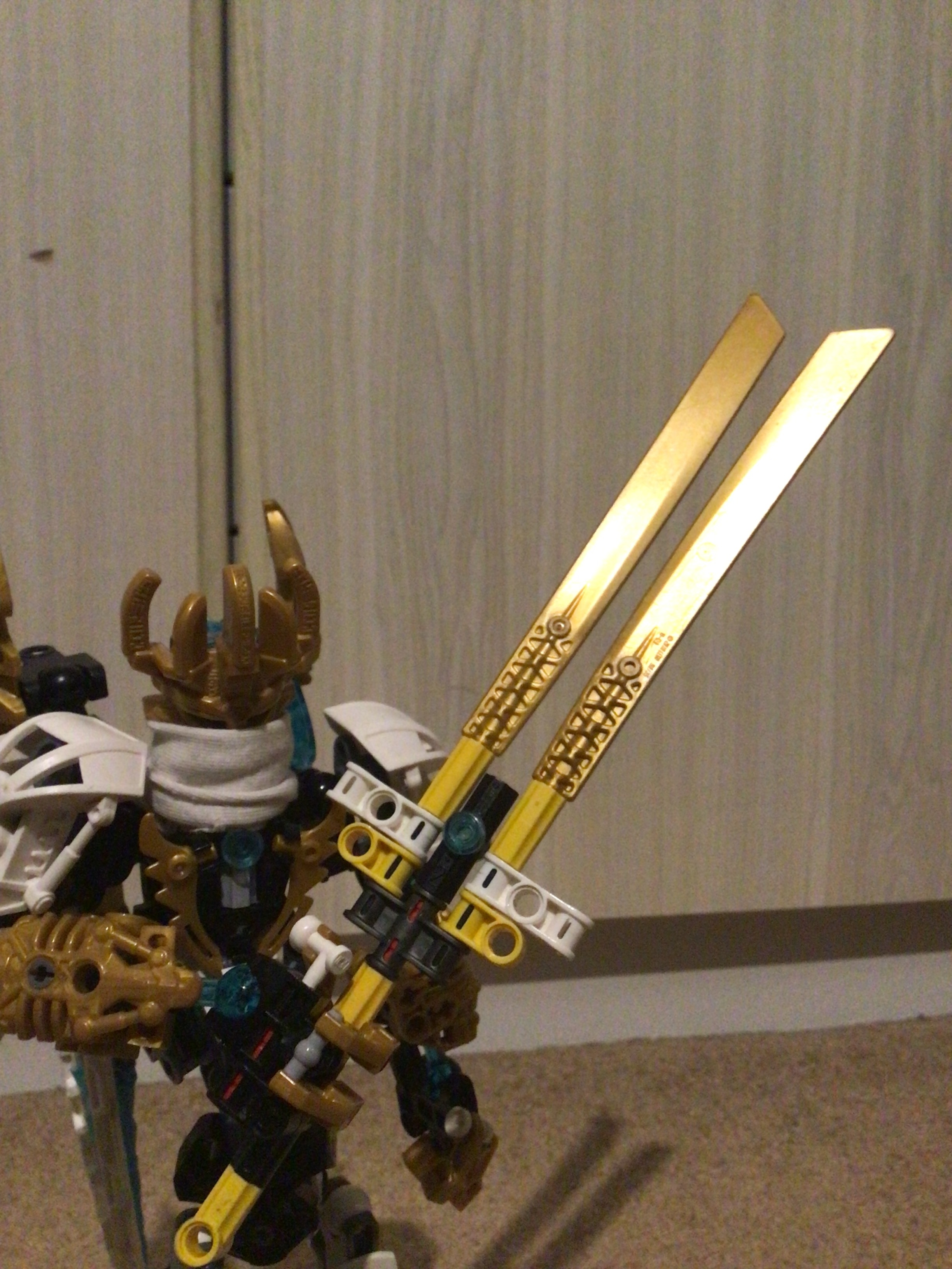 Weapon: argent wolf blade - Lego Creations - The TTV Message Boards